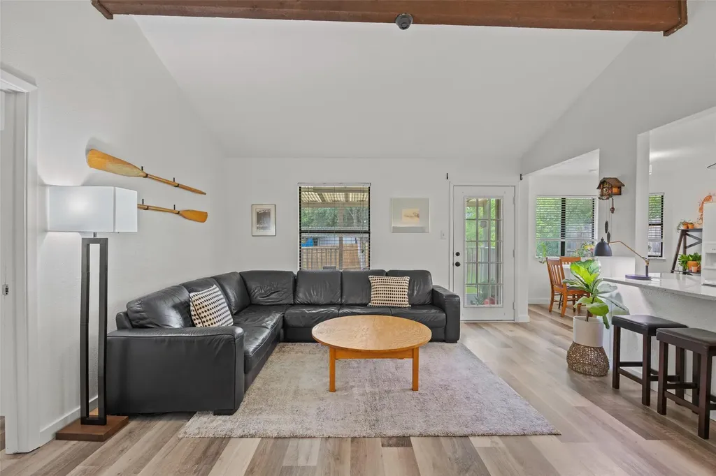5506 S Pleasant Valley Road Austin TX 78744