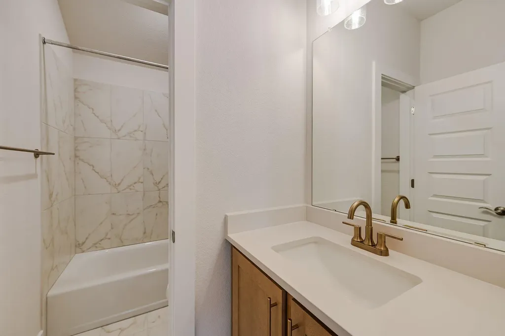 17304 Hattie Trace Austin TX 78738