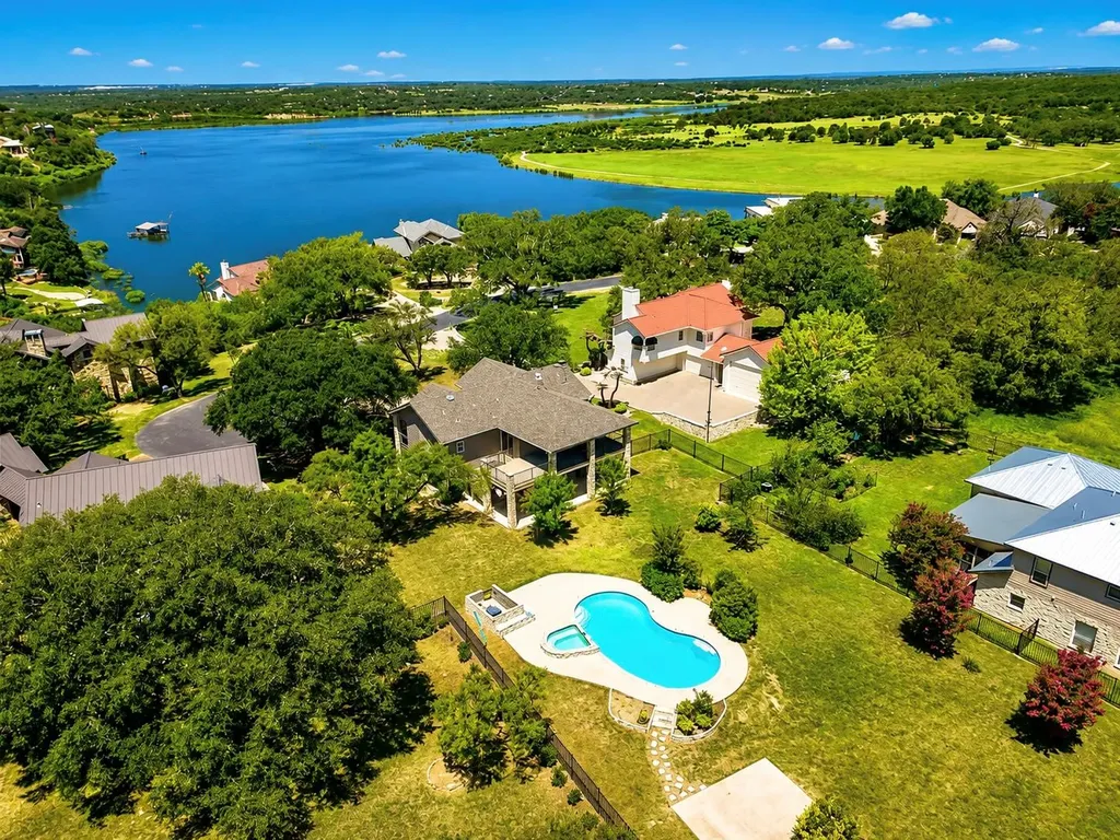 339 Quail Run Court Spicewood TX 78669