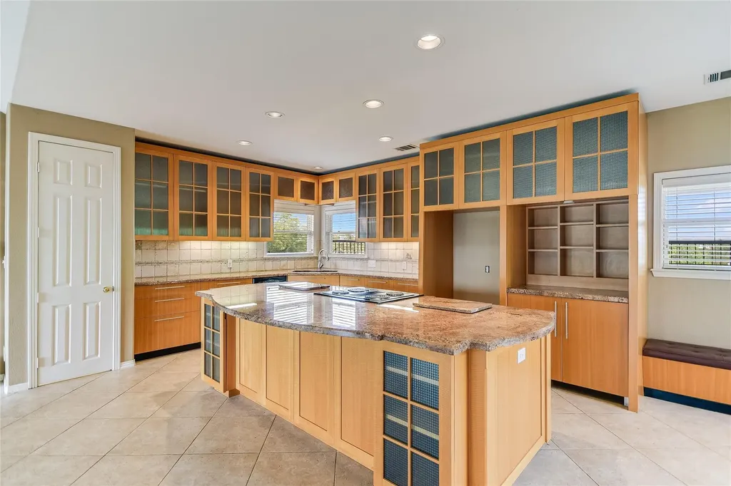 339 Quail Run Court Spicewood TX 78669