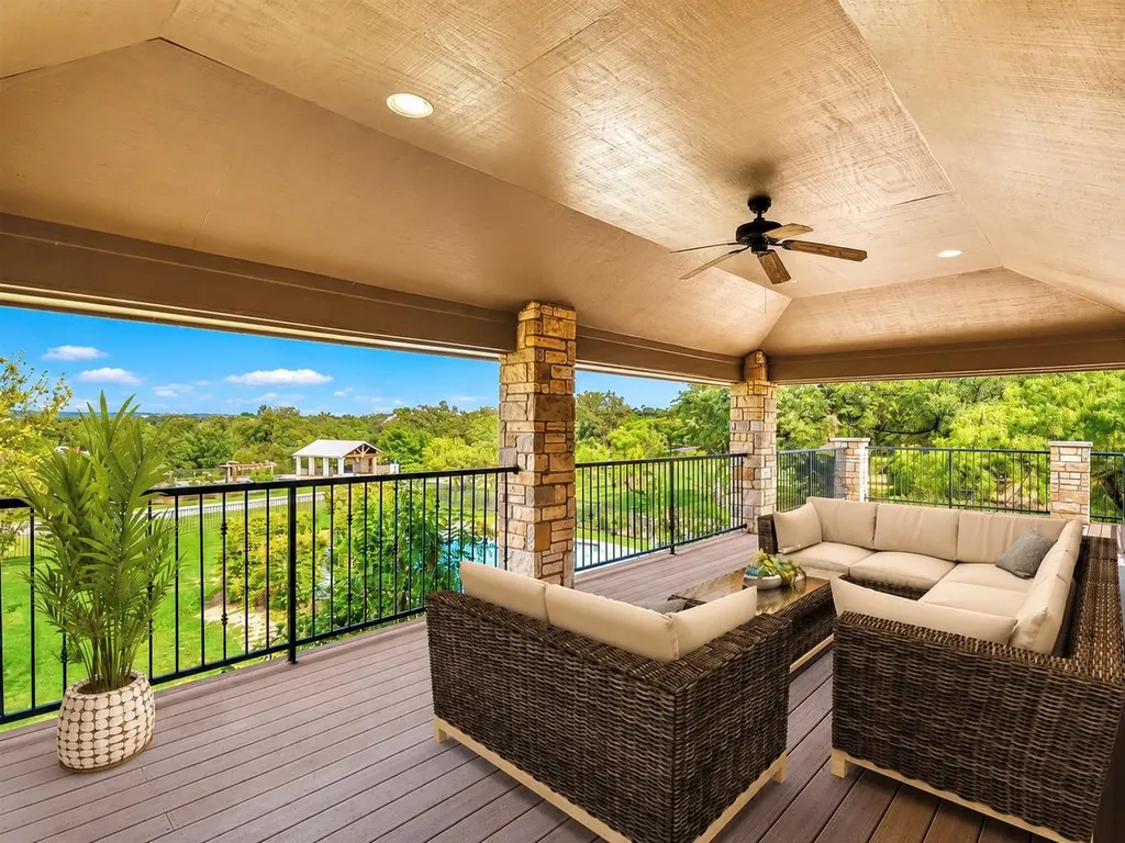 339 Quail Run Court Spicewood TX 78669