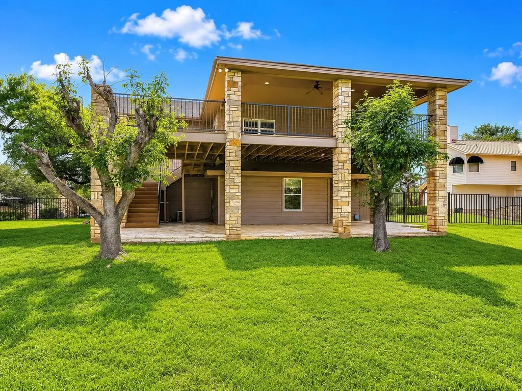 339 Quail Run Court Spicewood TX 78669