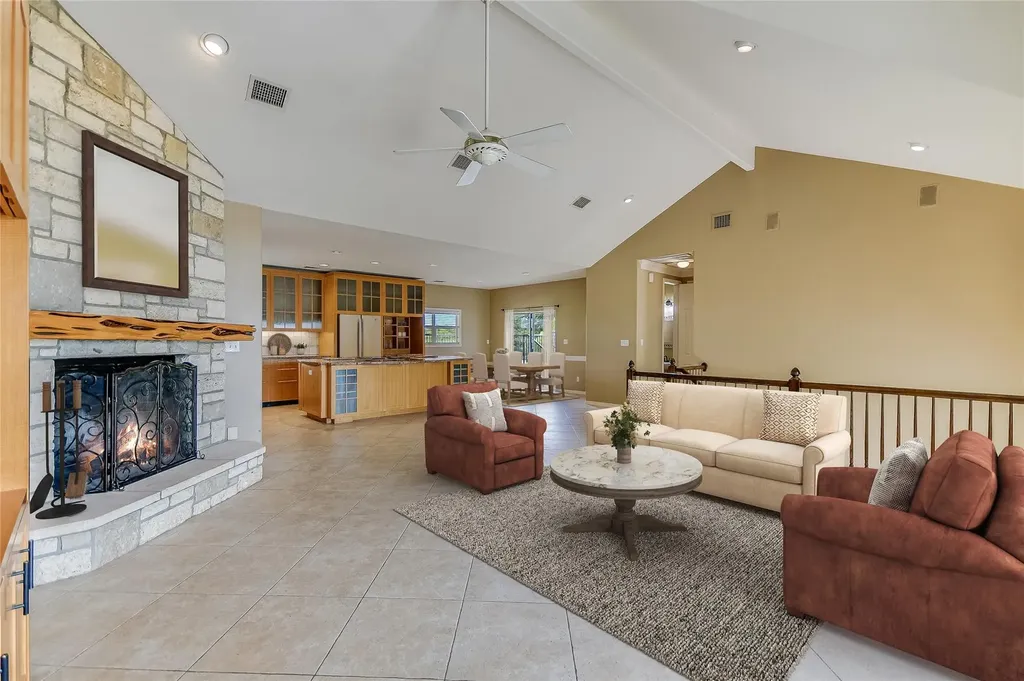 339 Quail Run Court Spicewood TX 78669