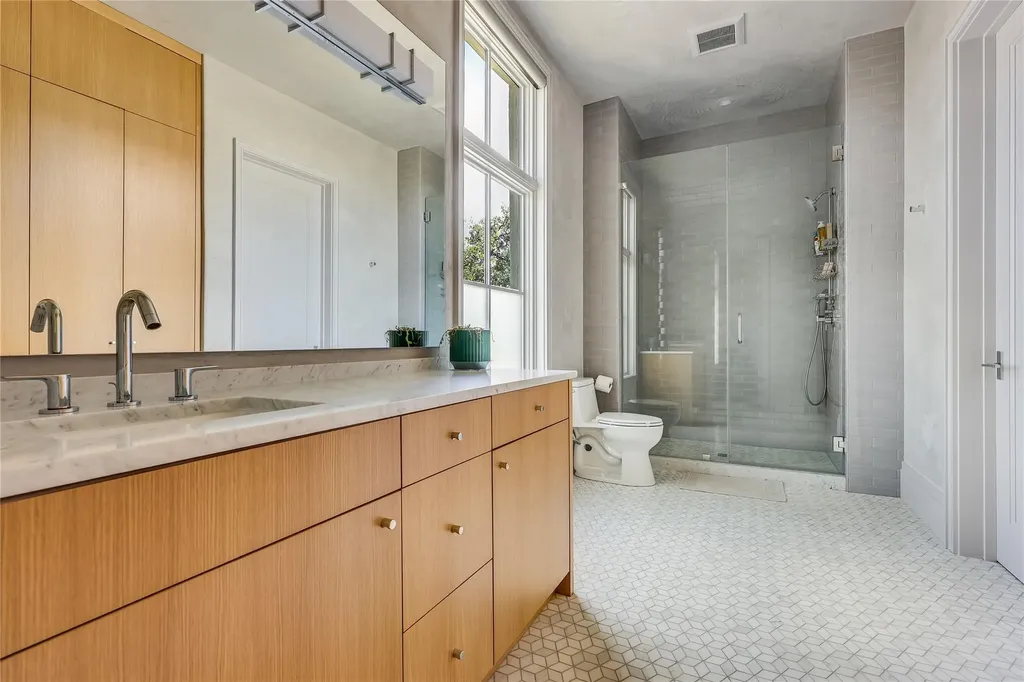 4814 Rollingwood Drive Austin TX 78746