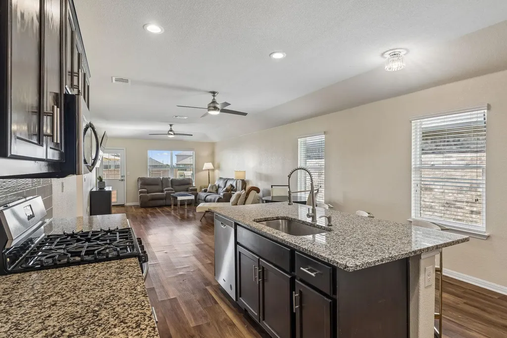 1445 Fairhaven Gateway Georgetown TX 78626