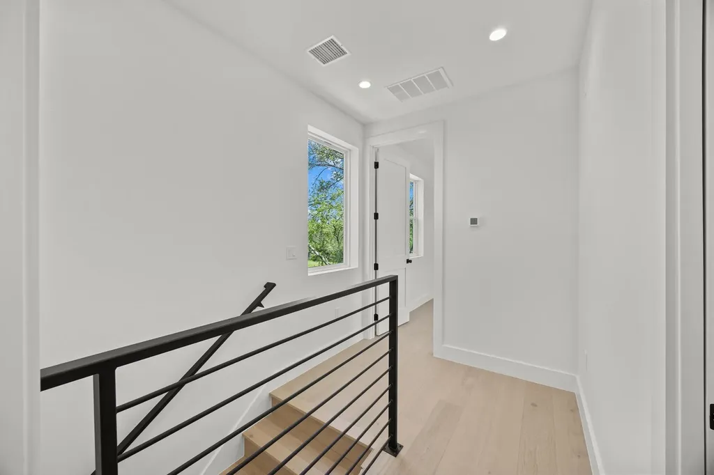 6502 Porter Street Austin TX 78741
