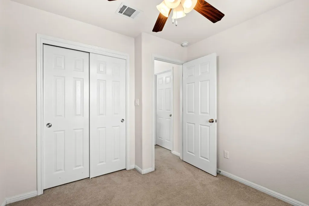105 Lewisville Lane Leander TX 78641
