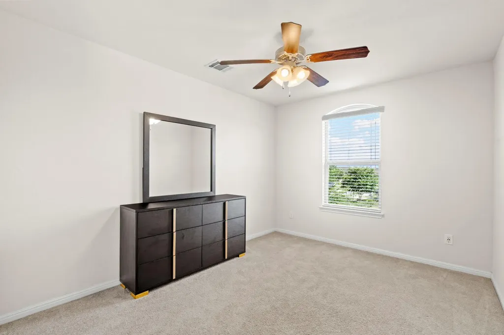 105 Lewisville Lane Leander TX 78641