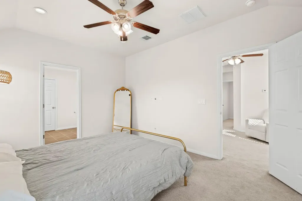 105 Lewisville Lane Leander TX 78641