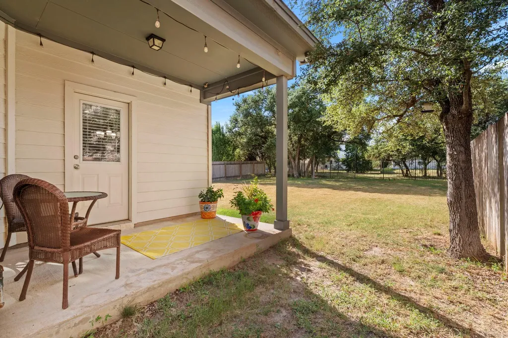 105 Lewisville Lane Leander TX 78641