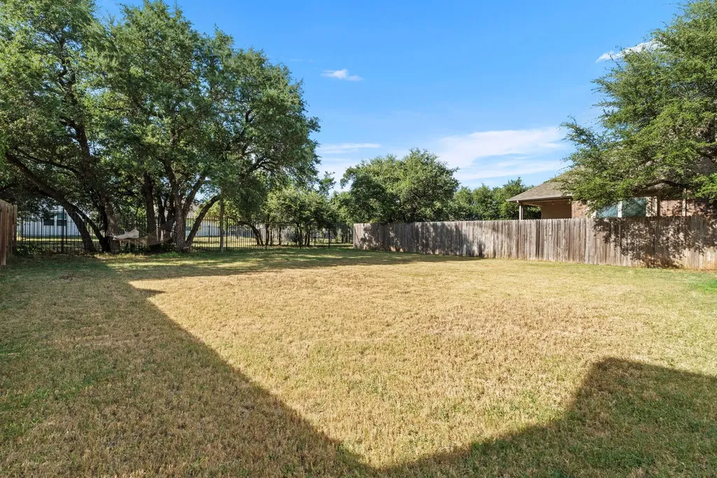 105 Lewisville Lane Leander TX 78641