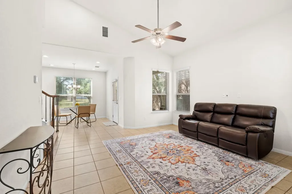 105 Lewisville Lane Leander TX 78641