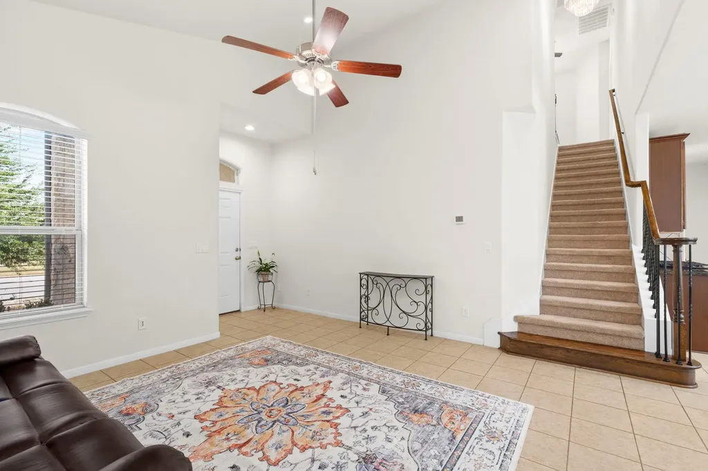 105 Lewisville Lane Leander TX 78641
