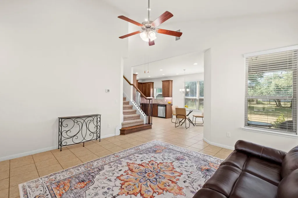 105 Lewisville Lane Leander TX 78641
