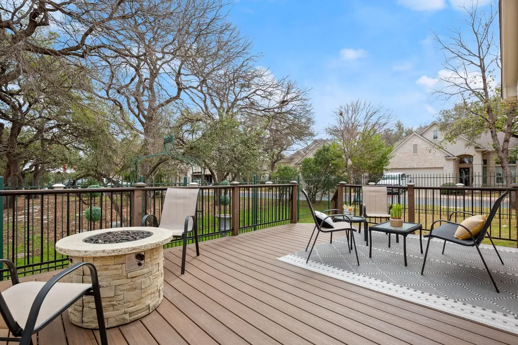 5000 Mission Oaks Boulevard Austin TX 78735