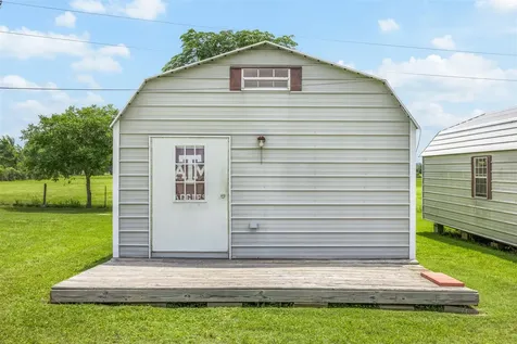 1122 County Road 344 Road Lexington TX 78947