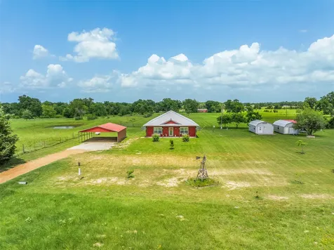 1122 County Road 344 Road Lexington TX 78947