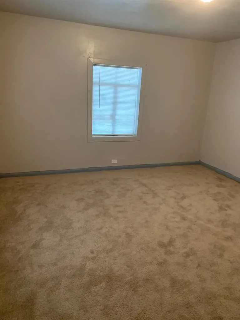 804 W 2nd Street Taylor TX 76574