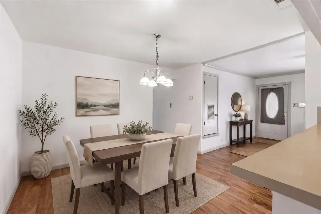 4611 S 2nd Street Austin TX 78745