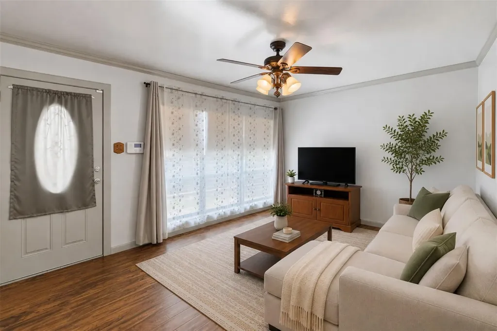 4611 S 2nd Street Austin TX 78745