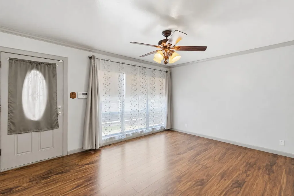 4611 S 2nd Street Austin TX 78745