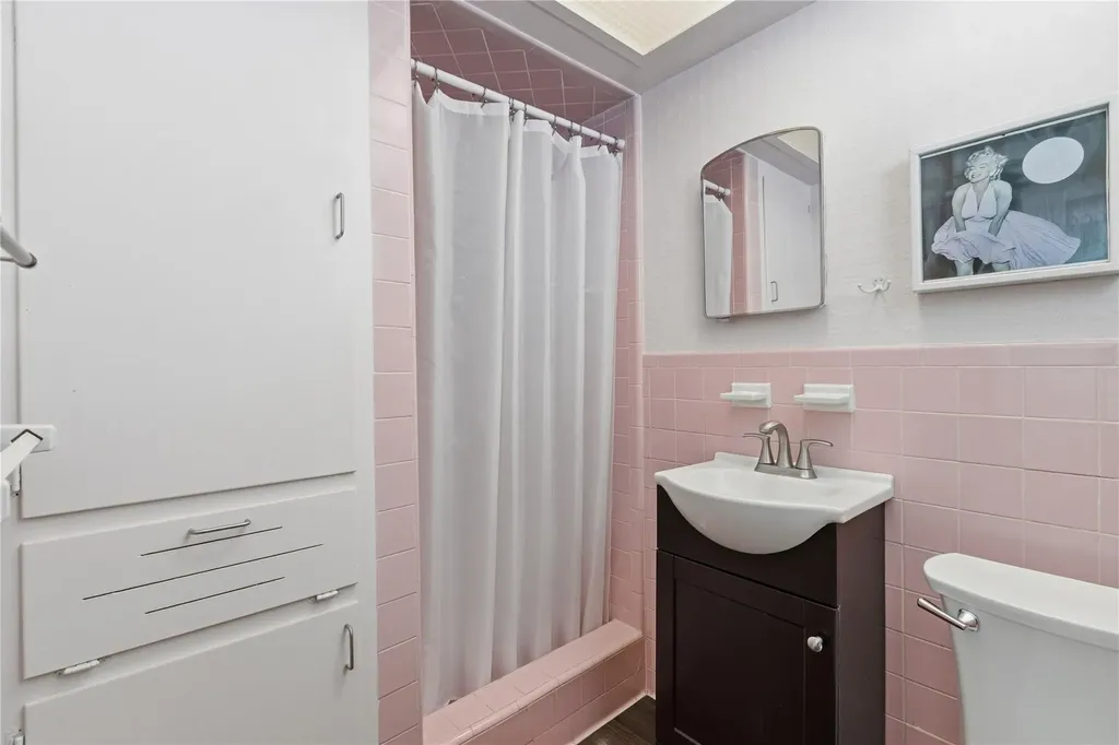 4611 S 2nd Street Austin TX 78745