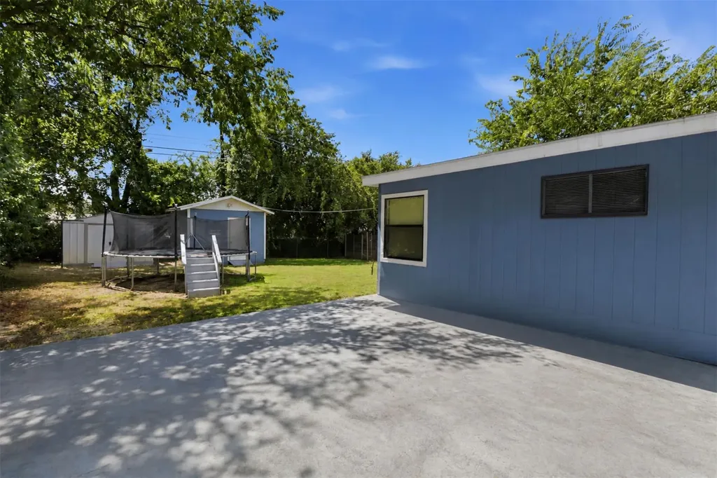 4611 S 2nd Street Austin TX 78745