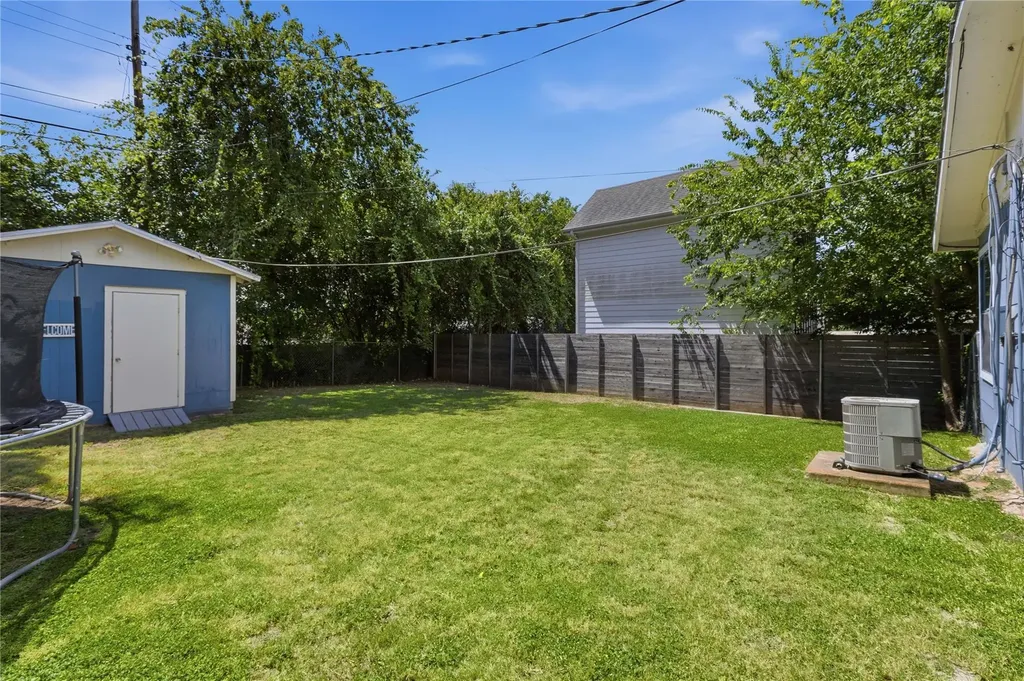 4611 S 2nd Street Austin TX 78745