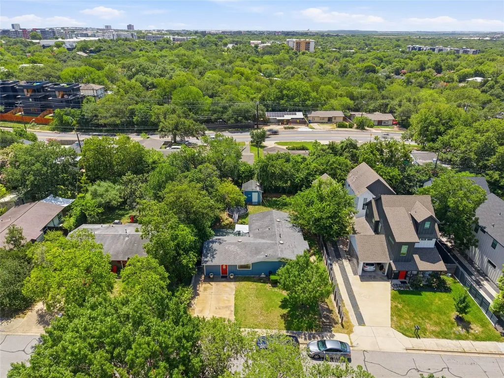 4611 S 2nd Street Austin TX 78745