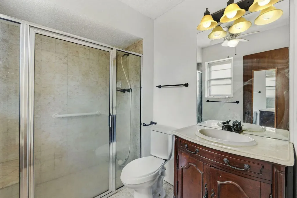 4006 Jaffna Cove Austin TX 78749