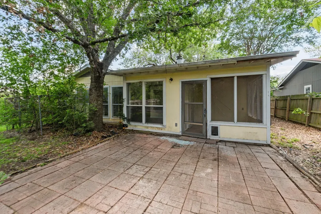 4006 Jaffna Cove Austin TX 78749