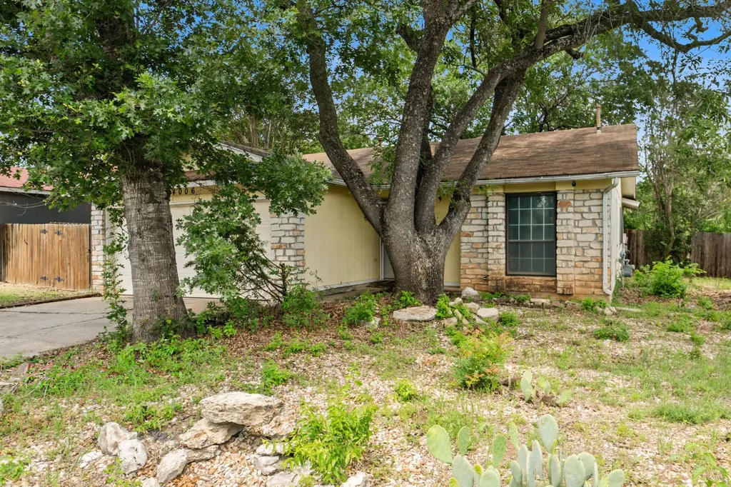 4006 Jaffna Cove Austin TX 78749