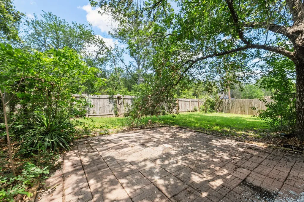 4006 Jaffna Cove Austin TX 78749