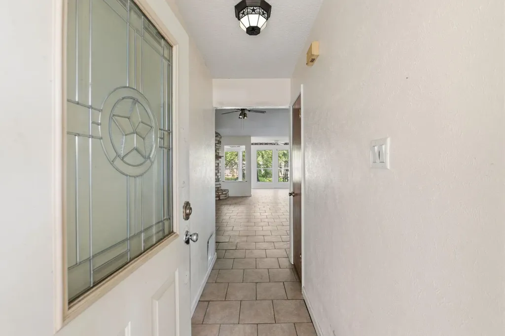 4006 Jaffna Cove Austin TX 78749