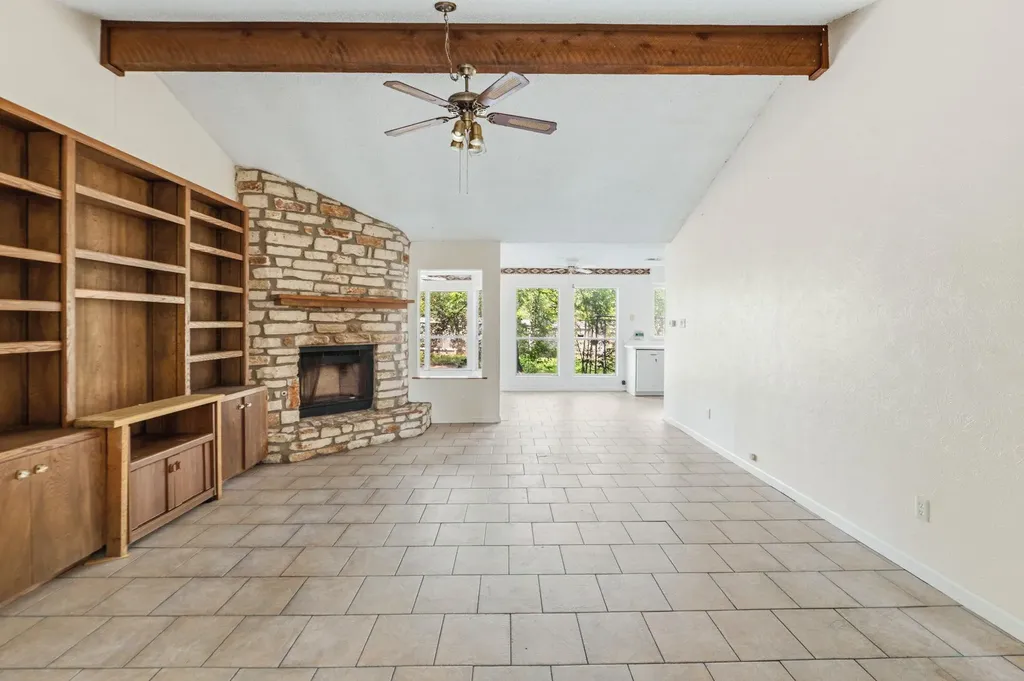 4006 Jaffna Cove Austin TX 78749
