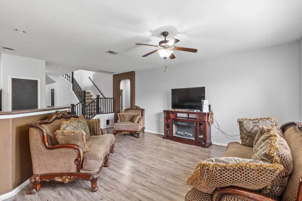 8704 Panadero Drive Austin TX 78747