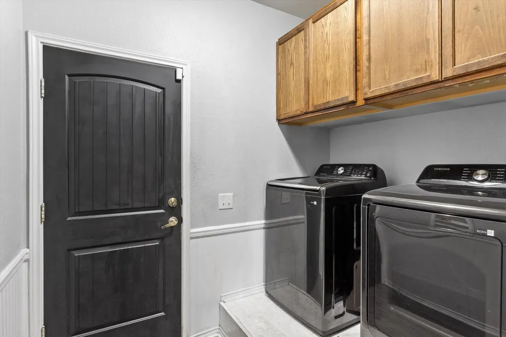 8704 Panadero Drive Austin TX 78747
