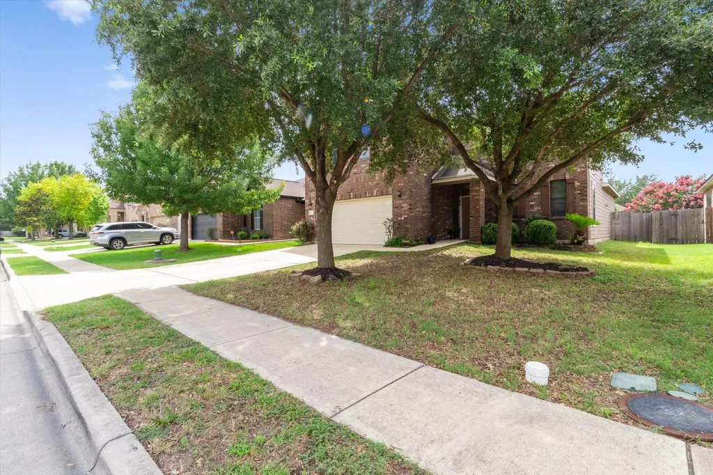 8704 Panadero Drive Austin TX 78747