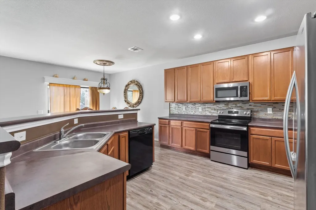 8704 Panadero Drive Austin TX 78747