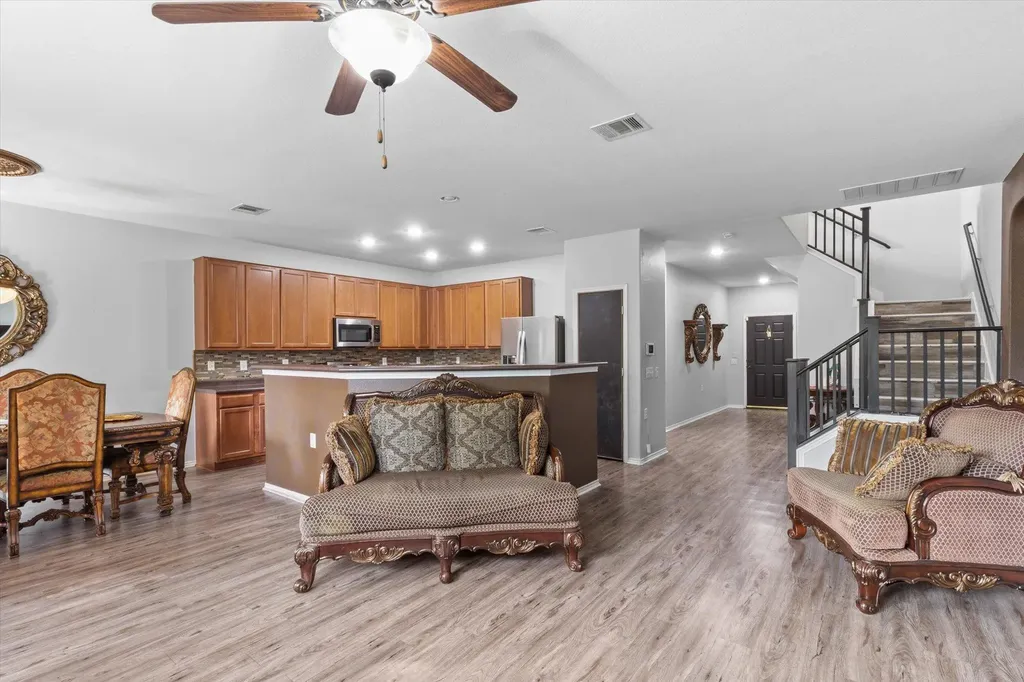8704 Panadero Drive Austin TX 78747