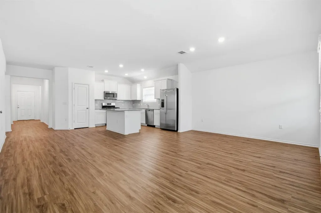 10525 Steinbeck Drive Austin TX 78747