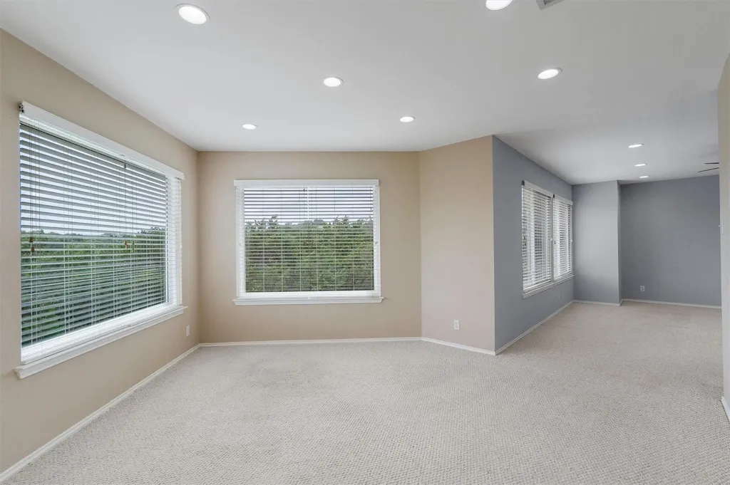 3744 Top Rock Lane Round Rock TX 78681