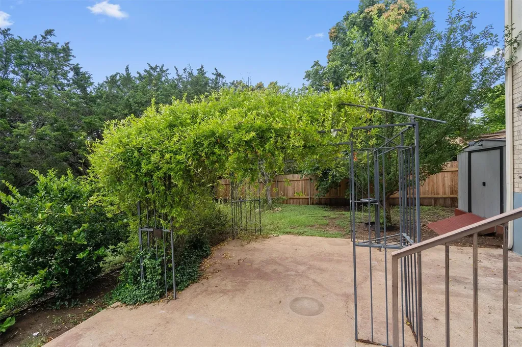 3744 Top Rock Lane Round Rock TX 78681