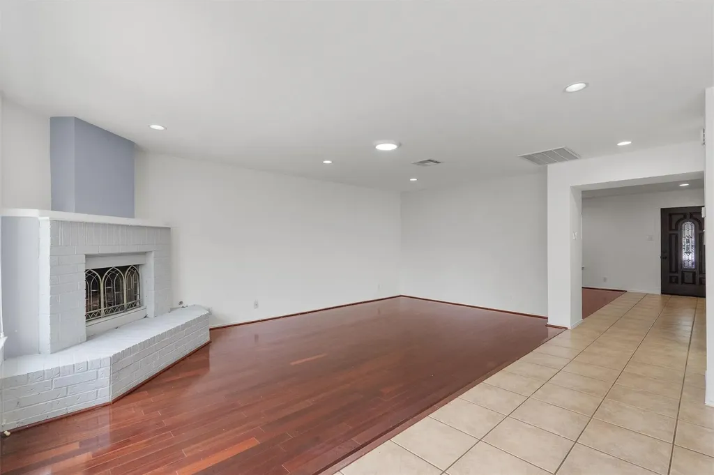 3744 Top Rock Lane Round Rock TX 78681