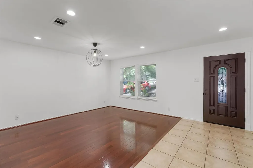 3744 Top Rock Lane Round Rock TX 78681