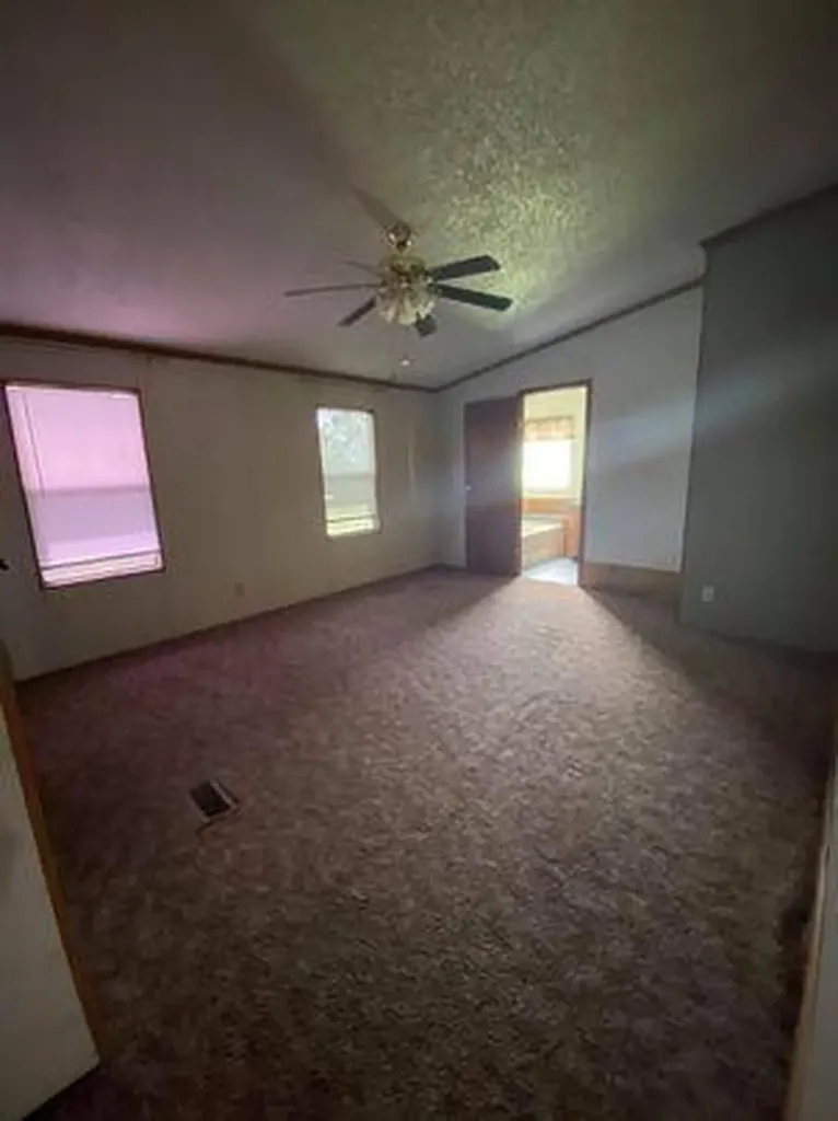81 Roots Road Martindale TX 78655