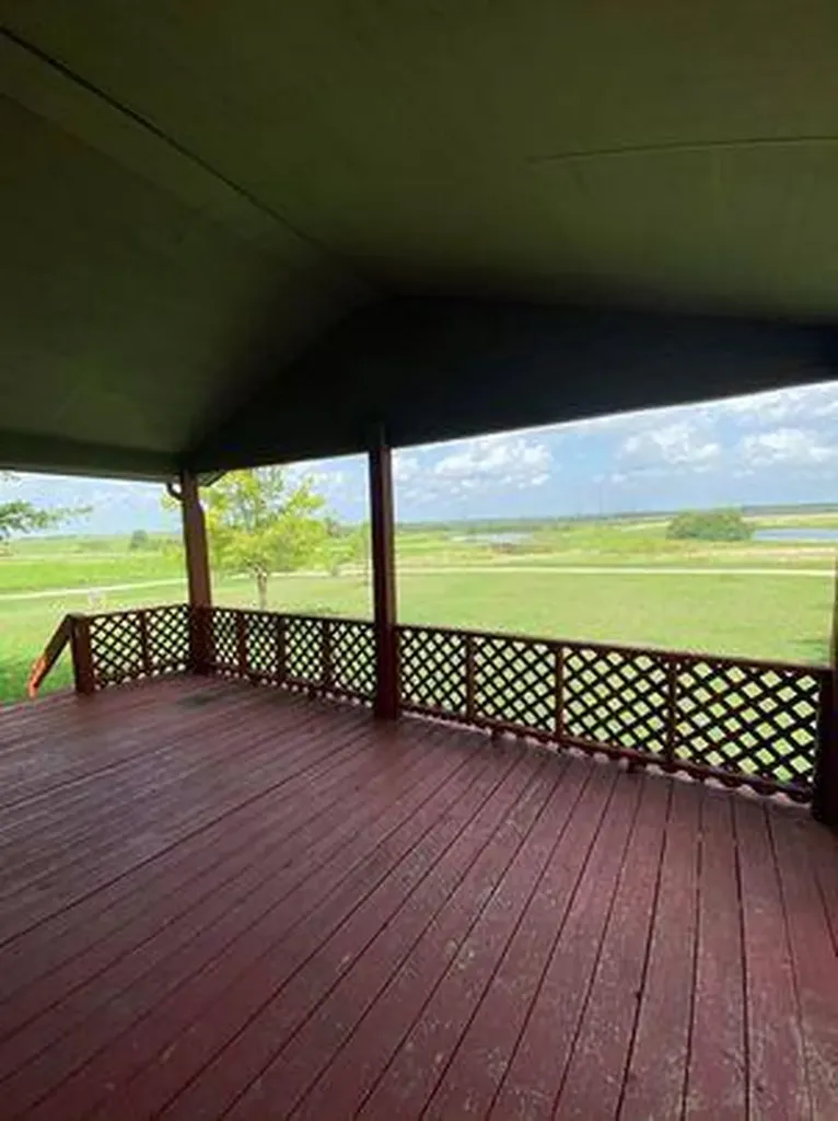 81 Roots Road Martindale TX 78655