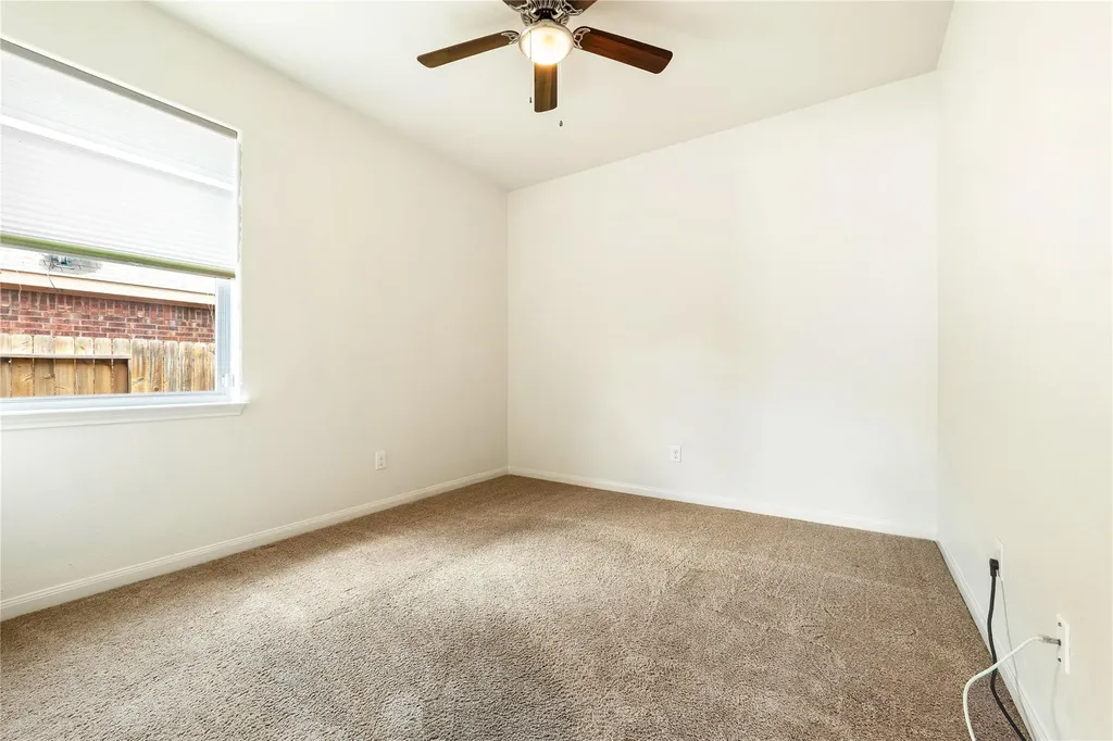 19516 Per Lange Pass Manor TX 78653