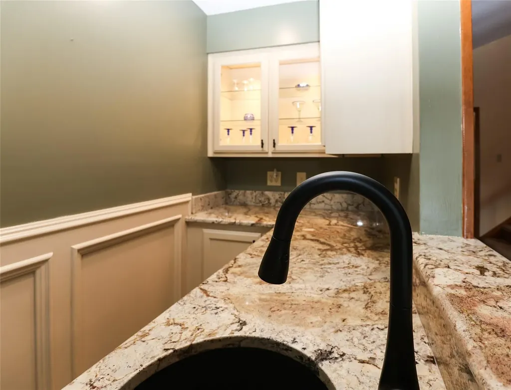 10901 Country Knoll Knolls Austin TX 78750