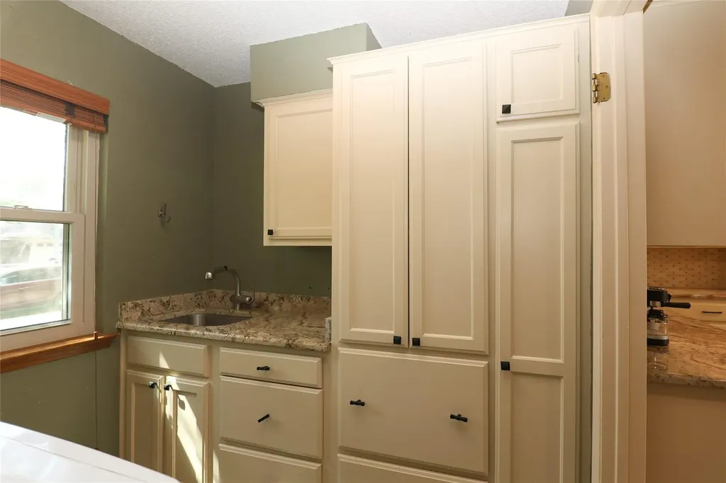 10901 Country Knoll Knolls Austin TX 78750